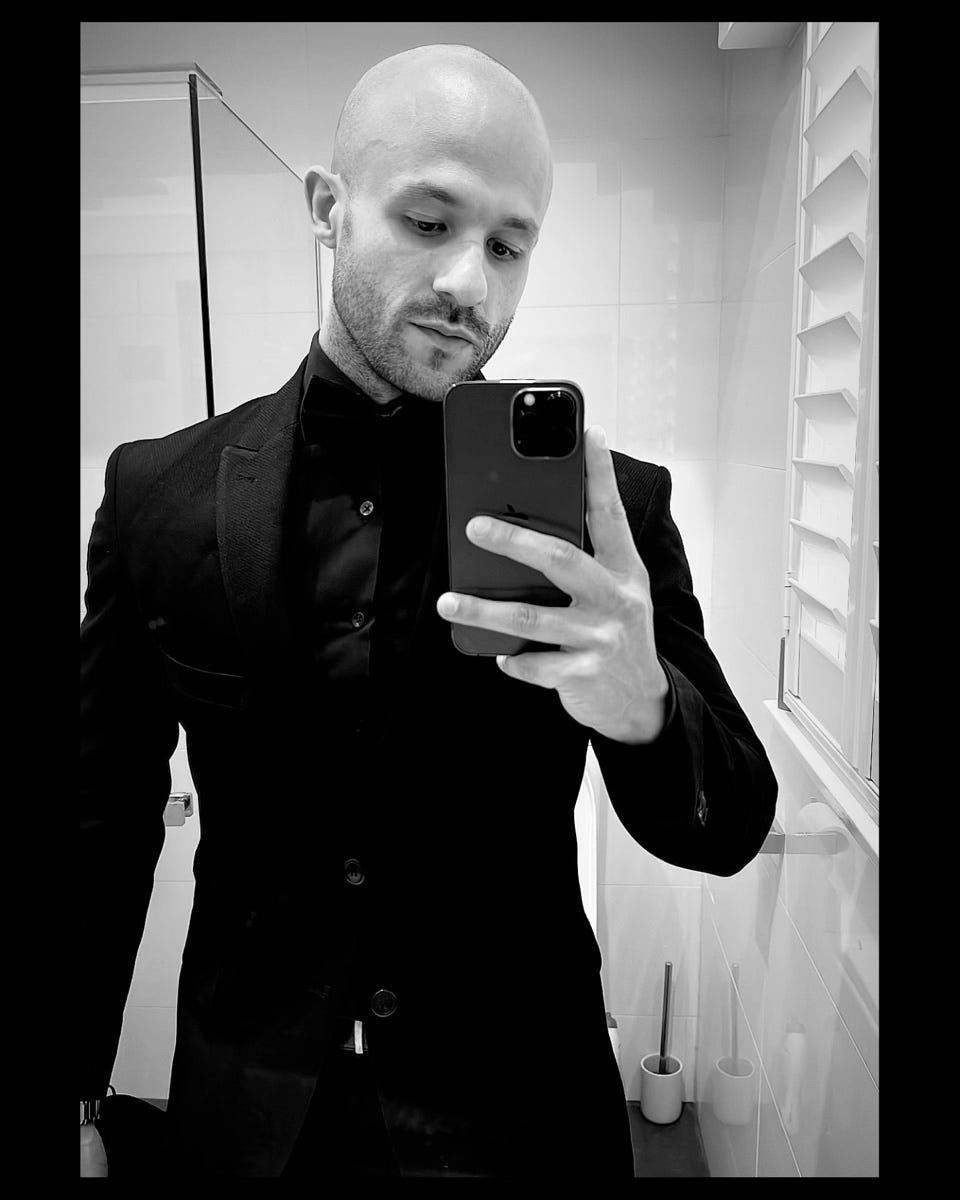 Chris Viola – Medium