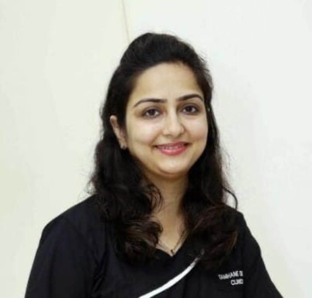 Dr. Radhika Mengi Medium