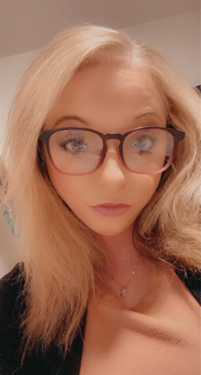 Ashley Reynolds – Medium