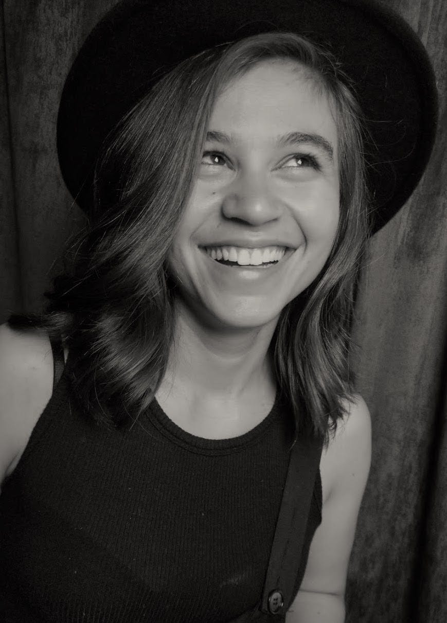 About Tabby L Medium