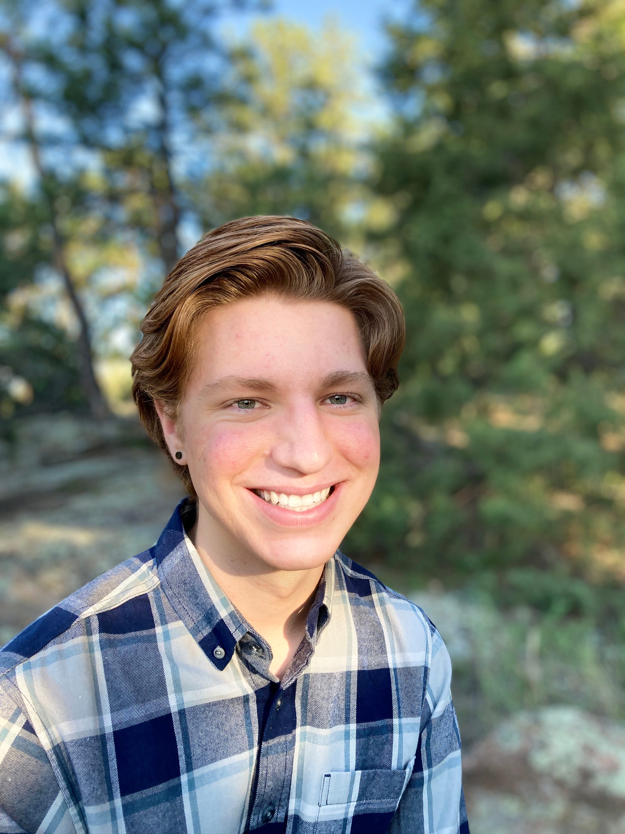 About Lukas Rizvi Medium