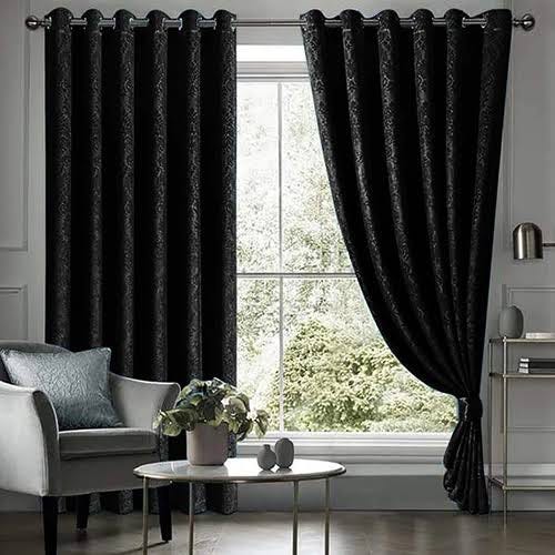 Do Blackout Curtains Make Your Room Hotter? Explain the Myth Mollar
