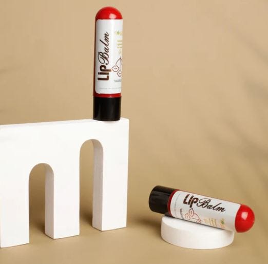Choose Best Lip Balm for Dark Lips to Remove Pigmentation by Mollis