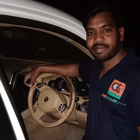 Hire a driver in gurgaon on hourly basis for any ride Carchalak Car