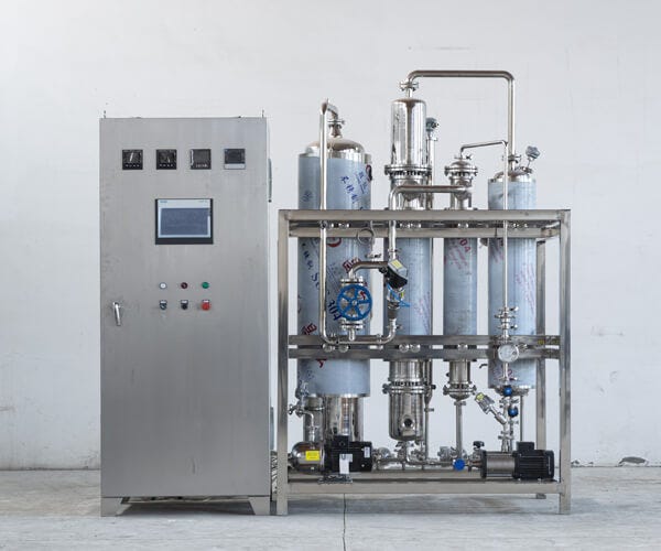 ELECTRIC CLEAN STEAM GENERATOR. Clean steam generator using electric