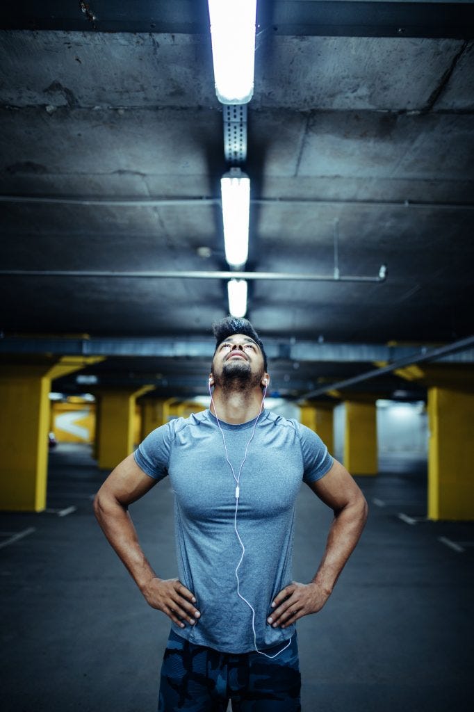 6 Easy Steps For Removing the Smell From Gym Clothes by David Runners