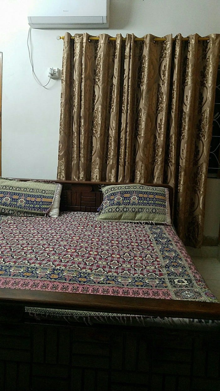 Change or just for a snap?. How often do we change our surroundings