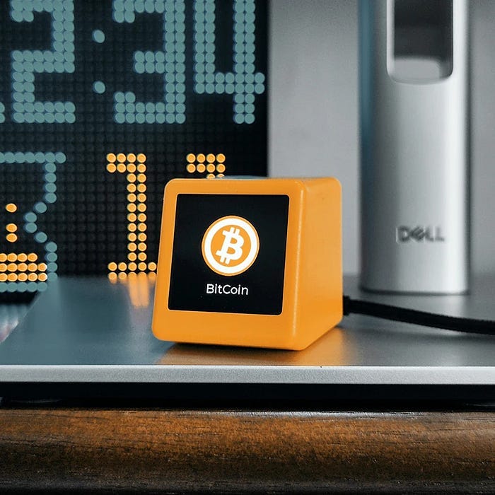 Monitor Bitcoin and Stocks Effortlessly with Smalltv PRO A