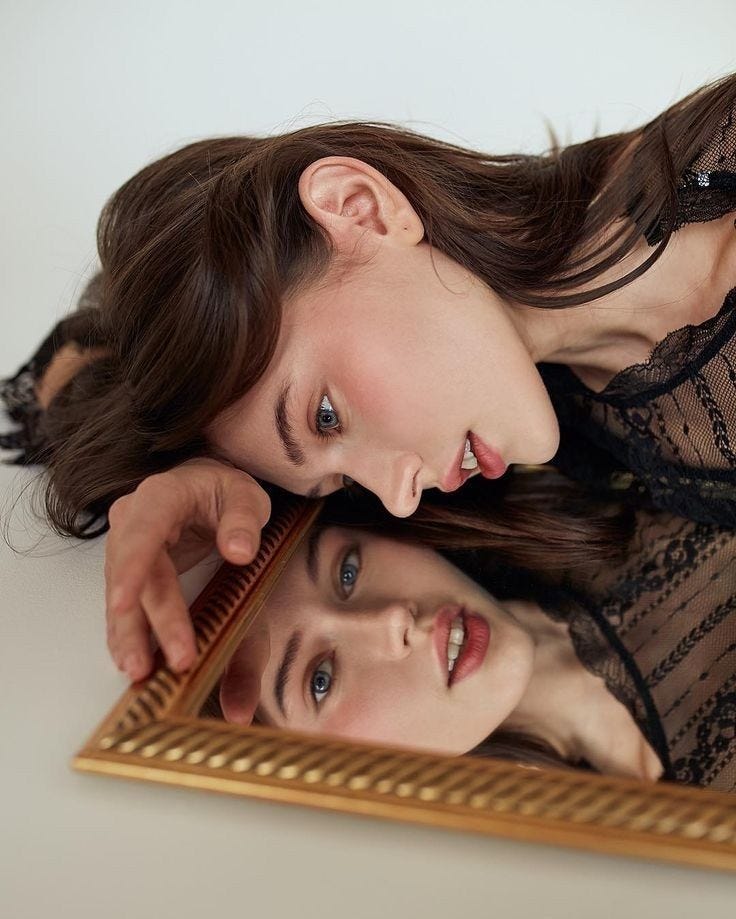 Why we look different in mirror vs selfie by Vai Medium