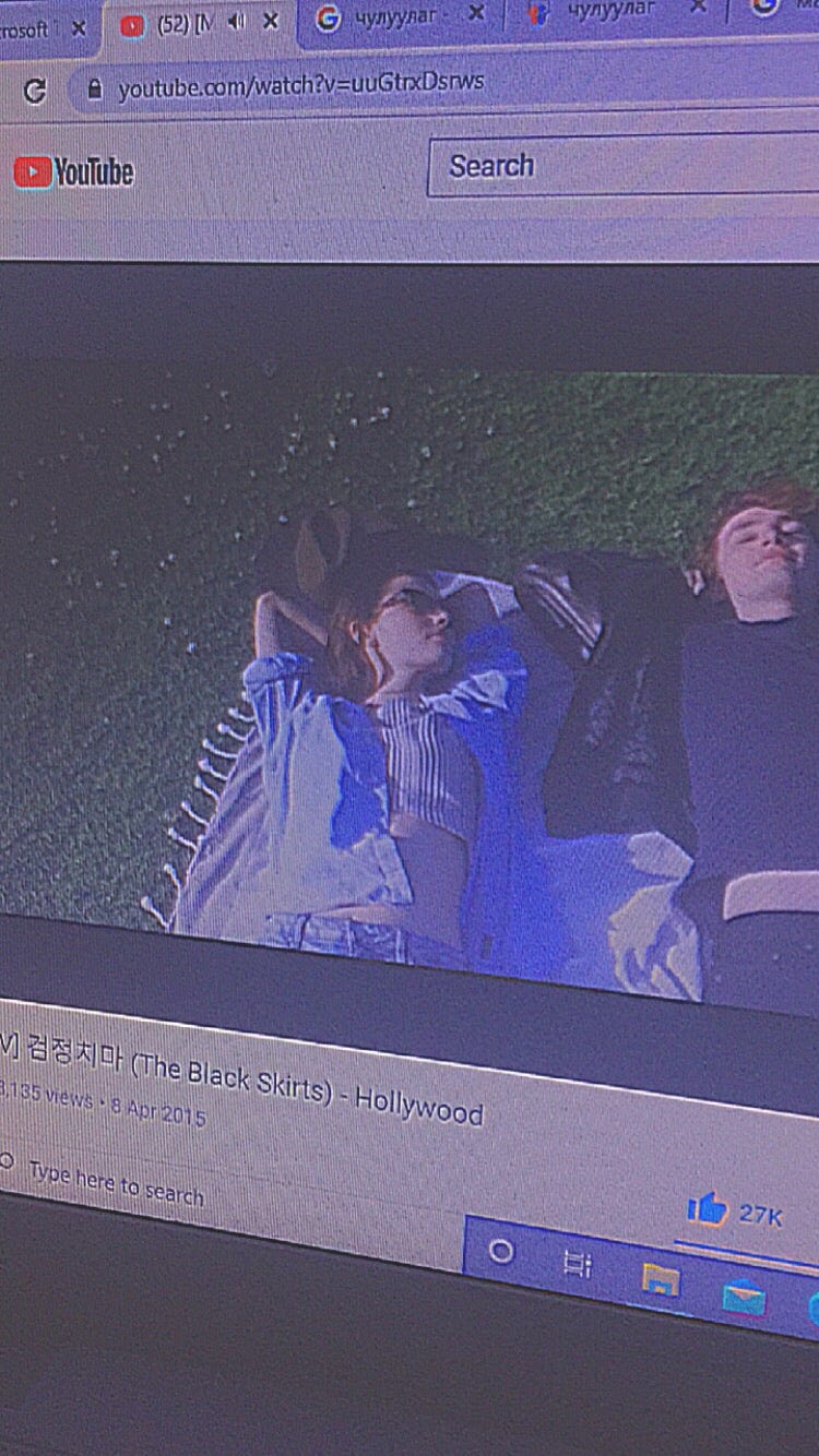 The black skirtsHollywood https//youtu.be/uuGtrxDsrws Black skirtsн