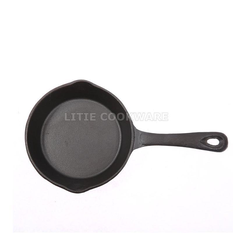 Cookware How do you determine the age of a cast iron skillet? by