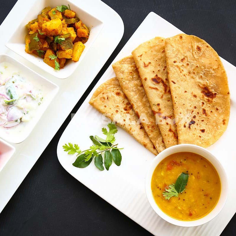 Breads Vs. Rice — Why eating bread is better than rice? by Neeta VK