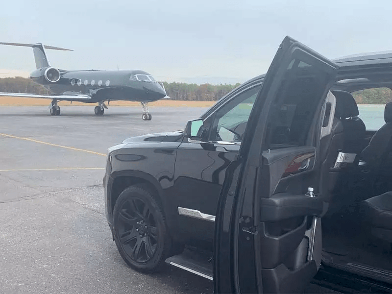 Premier Car Service Newark to Manhattan AWN Limo Medium