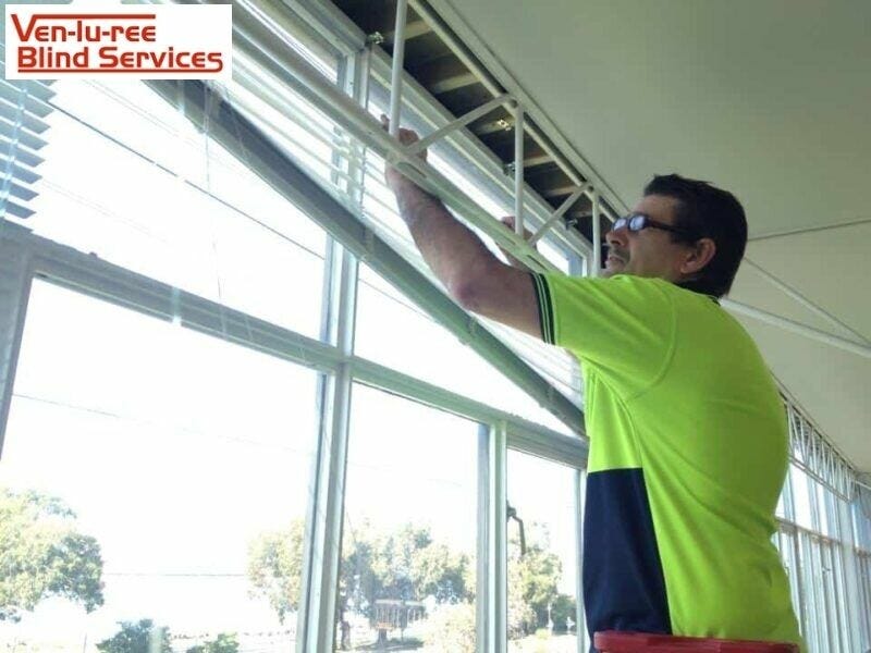 Blind Repairs Venluree Blind Services Medium