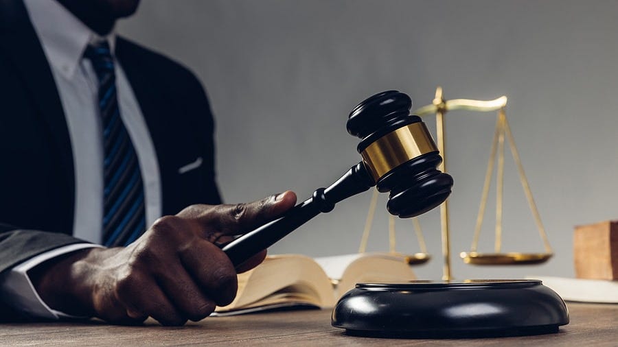 Navigating Legal Troubles The Role of a Criminal Defense Attorney in