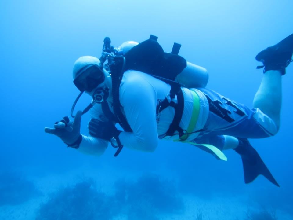 The Best Fin in the World for Swimming Backwards by MantaDL Manta