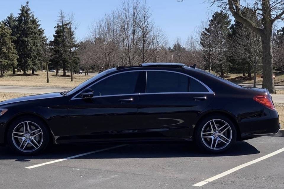 Transportation Service near Westchester Airport by Limo Service Medium