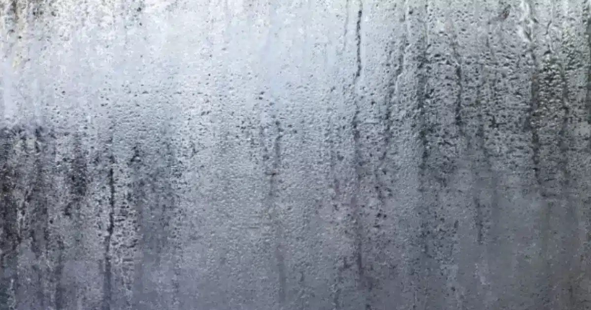 Tips For Cleaning Cloudy Glass Or Mirror