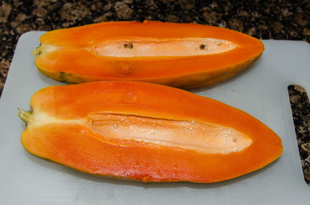 Growing Papayas in Texas A Tropical Challenge Through the Mirror.....