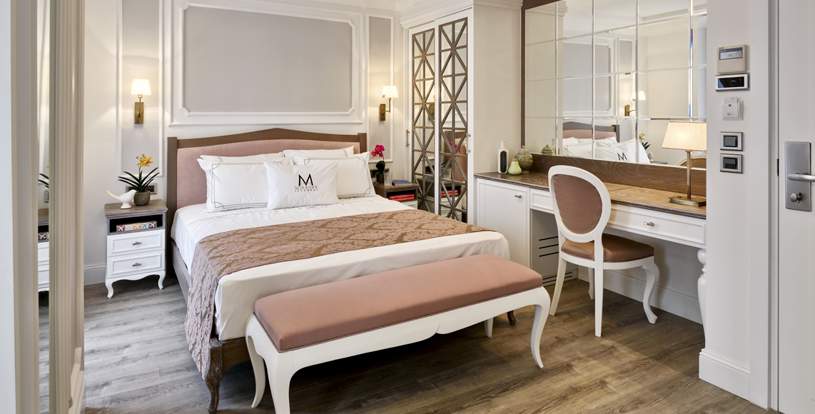 Mirrors Hotel Istanbul