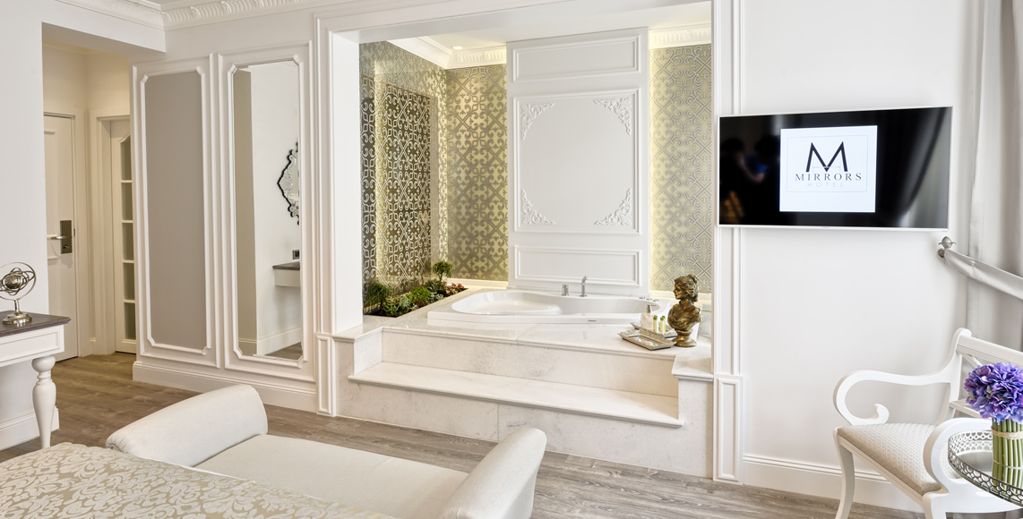 Mirrors Hotel Istanbul