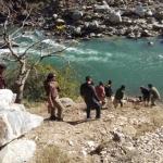 उत्तराखंड में एक बाइक के नदी में गिरने से 4 लोगों की मौत, काम से घर लौट रहे थे चारों