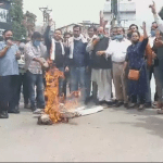 Uttarakhand विधायक महेश नेगी मामला, कांग्रेस का प्रदर्शन, बीजेपी ने विधायक को तलब किया
