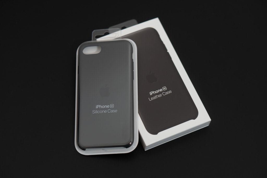 Apple純正Iphoneケースはシリコンとレザーどっちが良い？両方買って比較してみた | Imagination どっちを選ぶ？Iphone Se 第2世代用Apple純正シリコンケース Vsレザーケースを比較 - Misclog（ミスクログ）