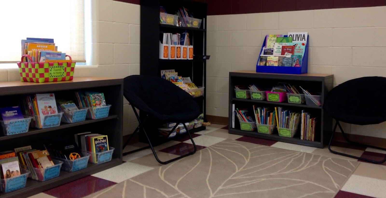 Spanish Classroom Library Tour Mis Clases Locas