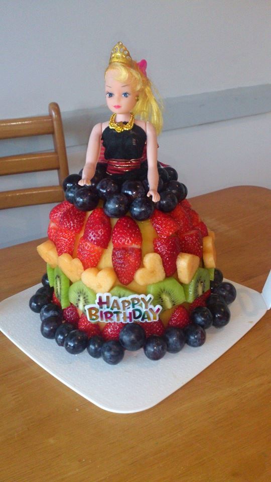 The healthiest princess birthday cake! Evidence of My Homebody