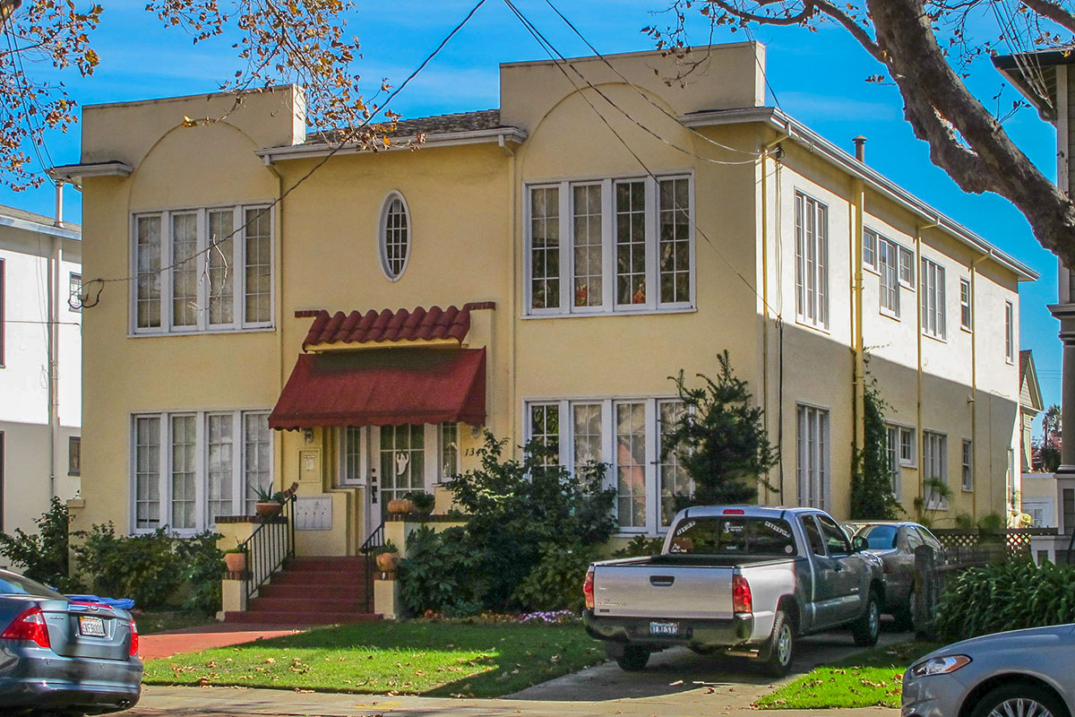 Fourplex Berkeley, CA — Missing Middle Housing
