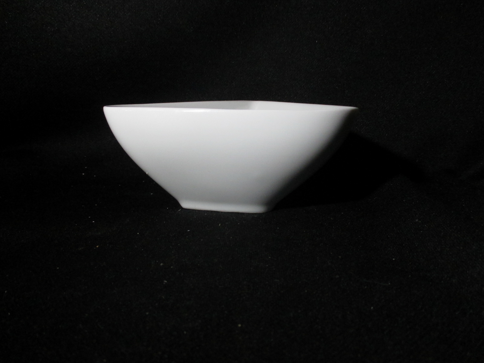 Denby White Triangular Dish Small Missing Pieces Discontinued