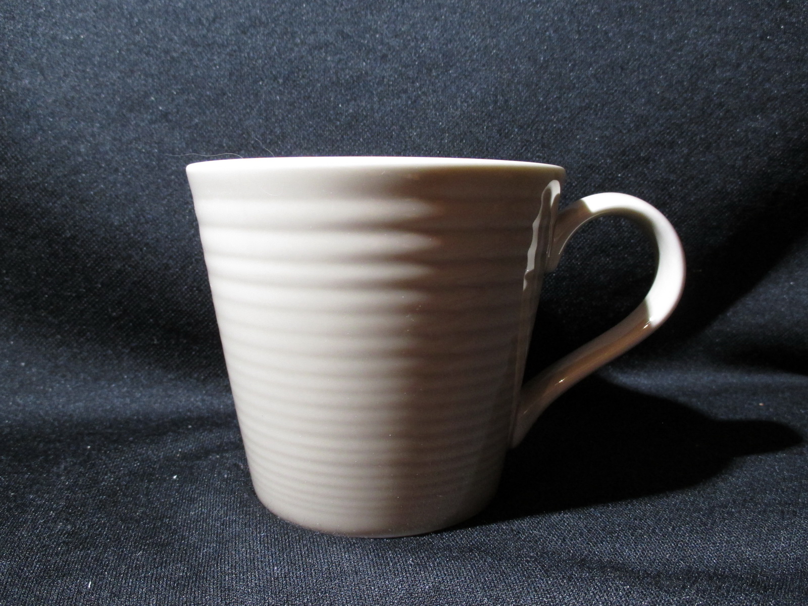 Royal Doulton Gordon Ramsay Maze Taupe Coffee Mug Missing Pieces Discontinued Tableware