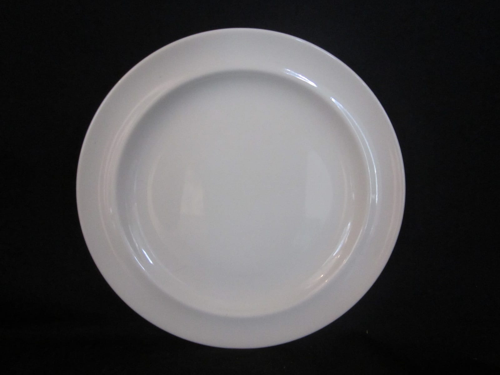 Wedgwood Queensware Plain Dinner Plate Missing Pieces Discontinued