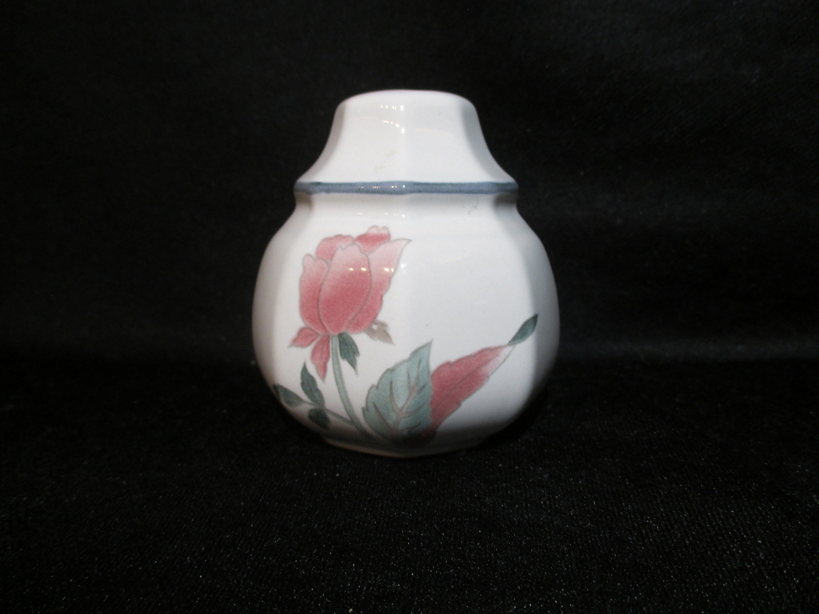 Mikasa Silk Flowers F3003 Shaker 5 Hole Only Missing Pieces