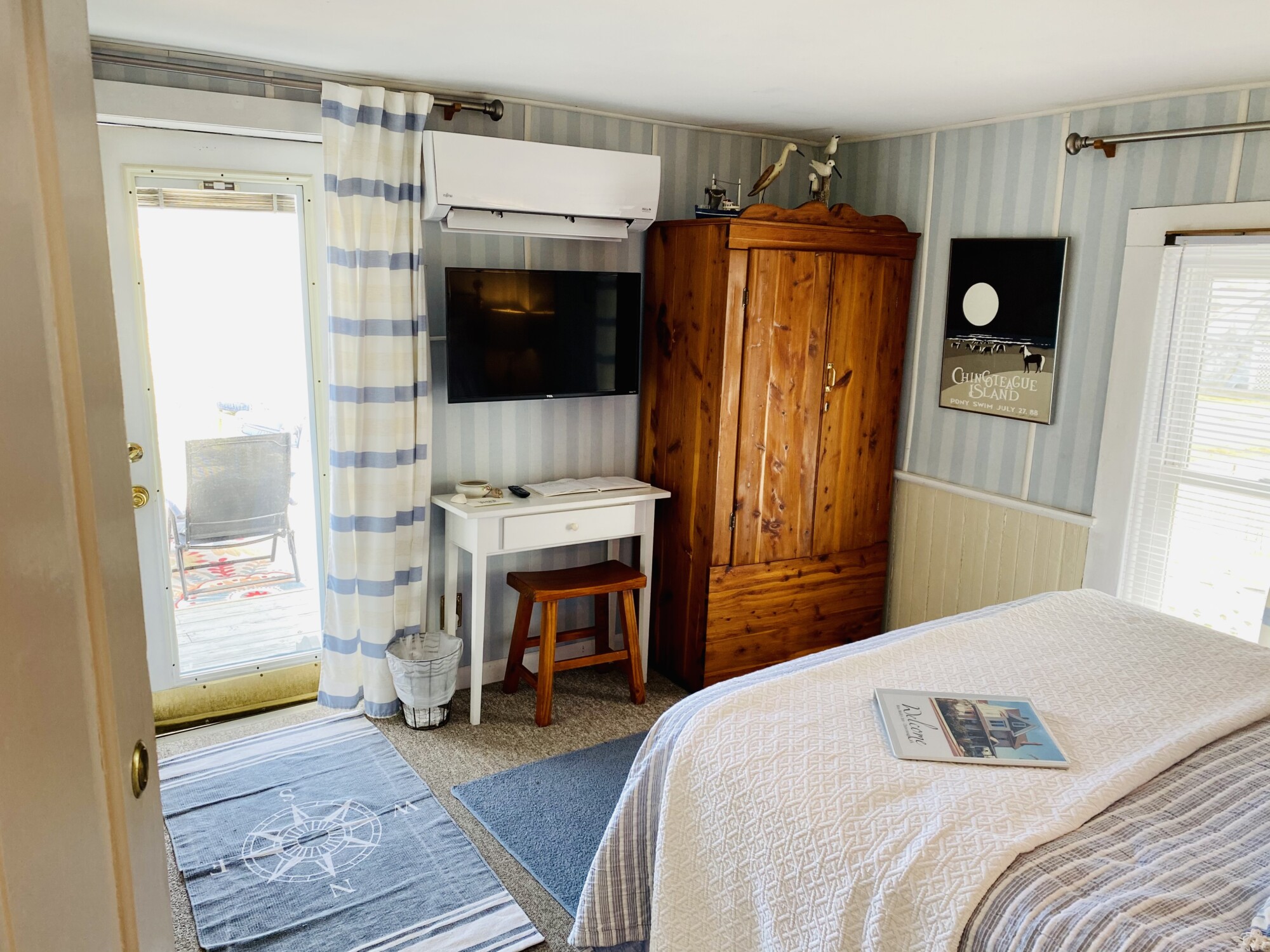 Chincoteague B&B Miss Molly's Inn Bed and Breakfast, Virginia Guest Rooms