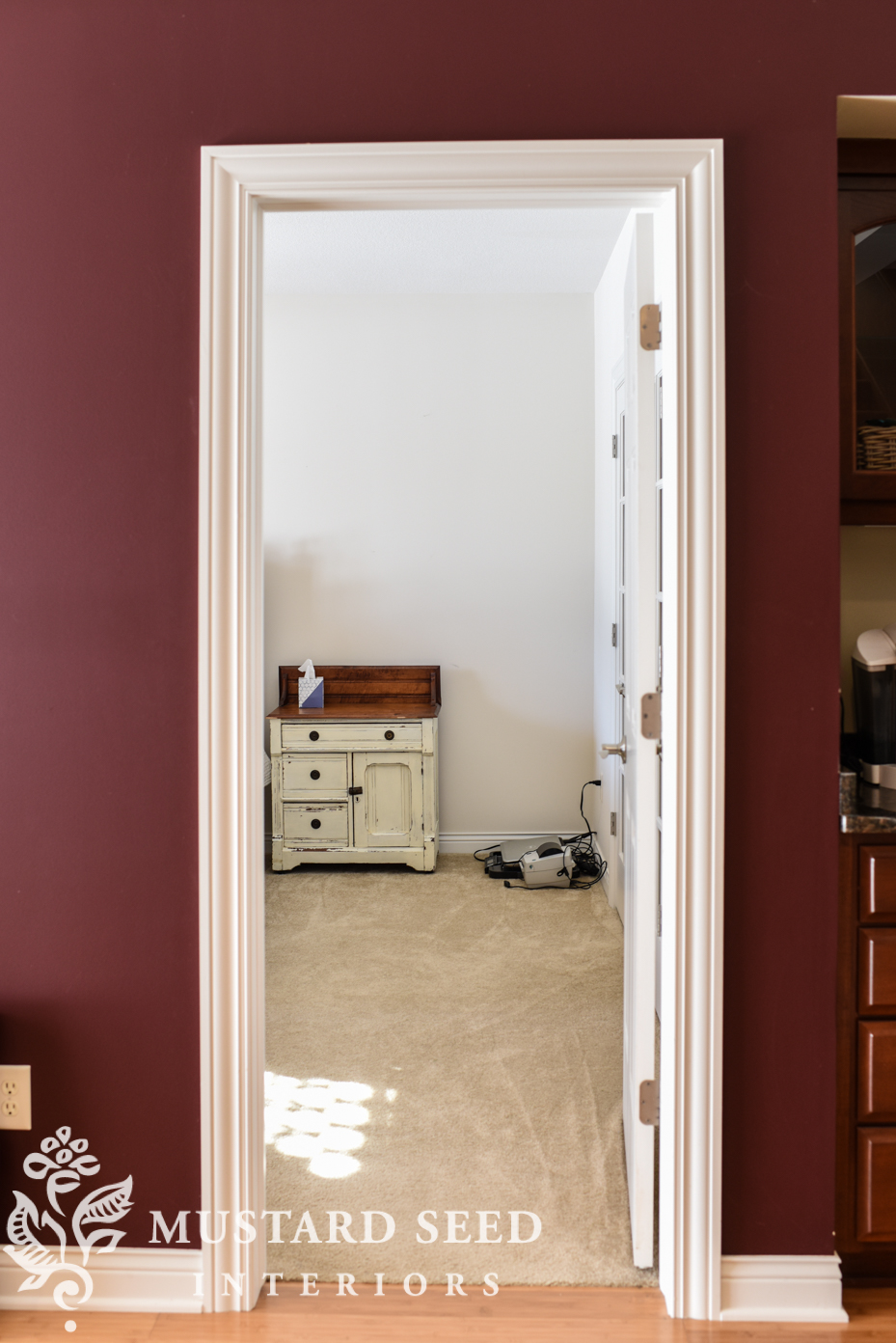 Megan's office makeover the Craig's List Wardrobe