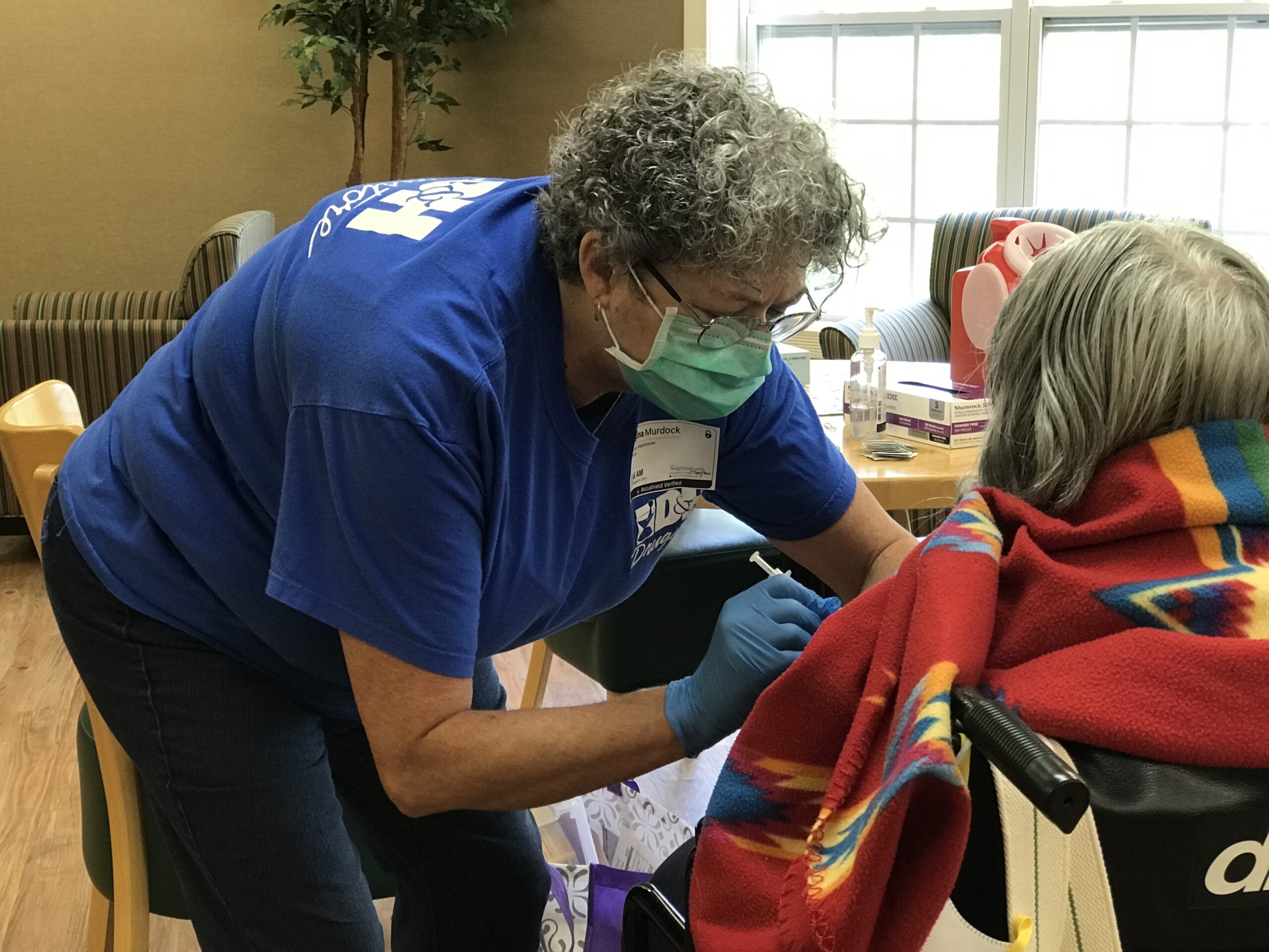 Less than half of Missouri nursing home staff vaccinated, reviving fear
