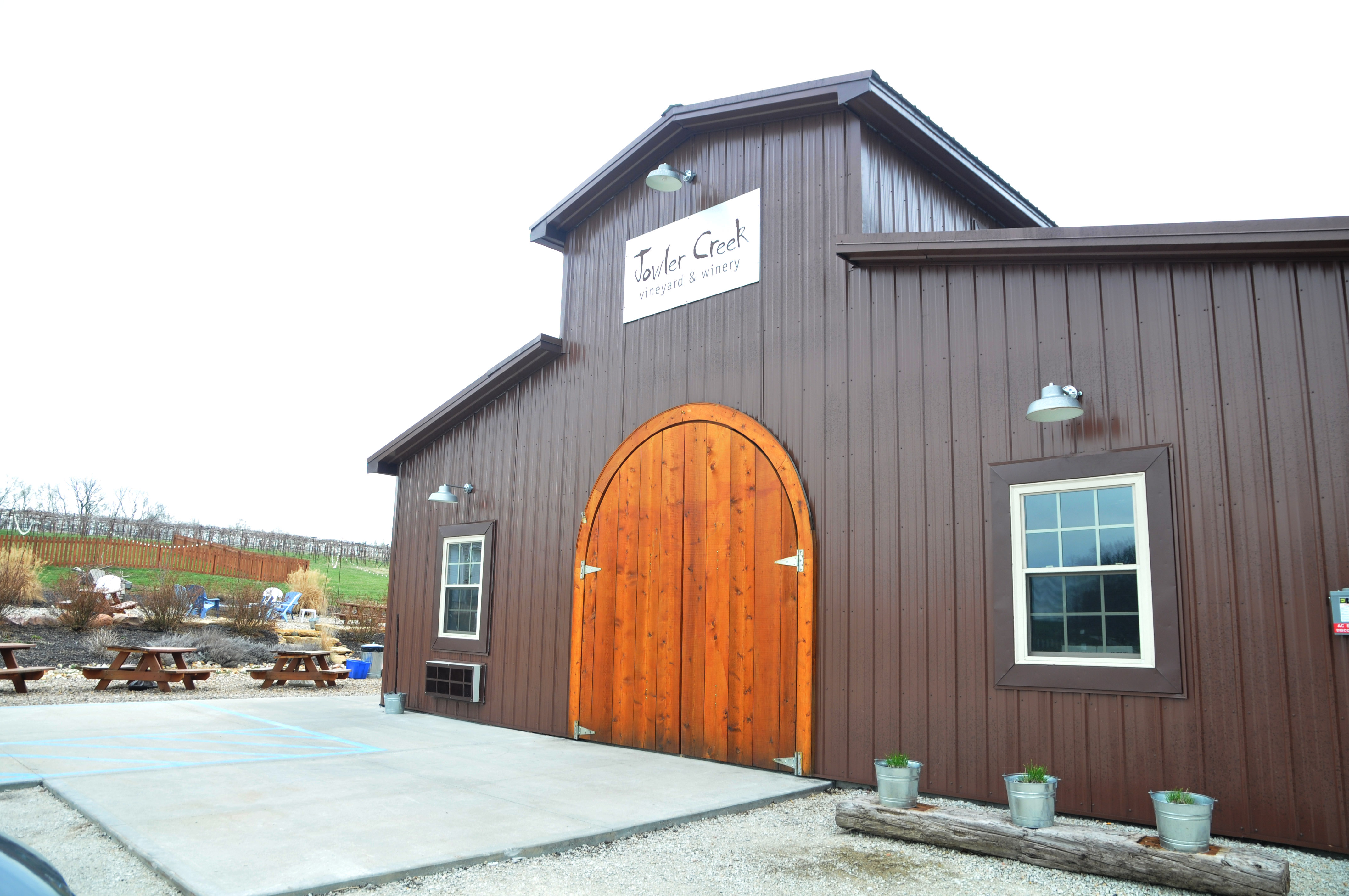 Jowler Creek Vineyard & Winery MO Wine