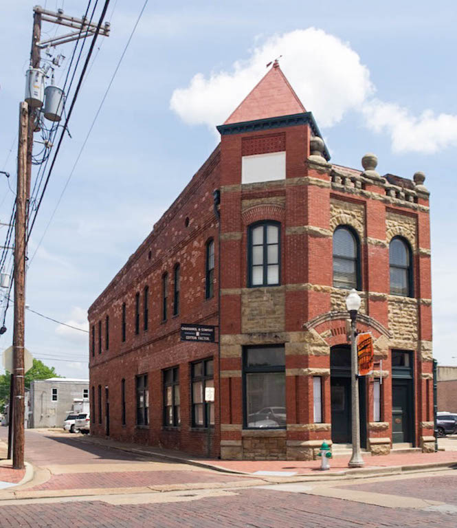 Suzassippi’s Mississippi Former Bank of Greenwood Preservation in