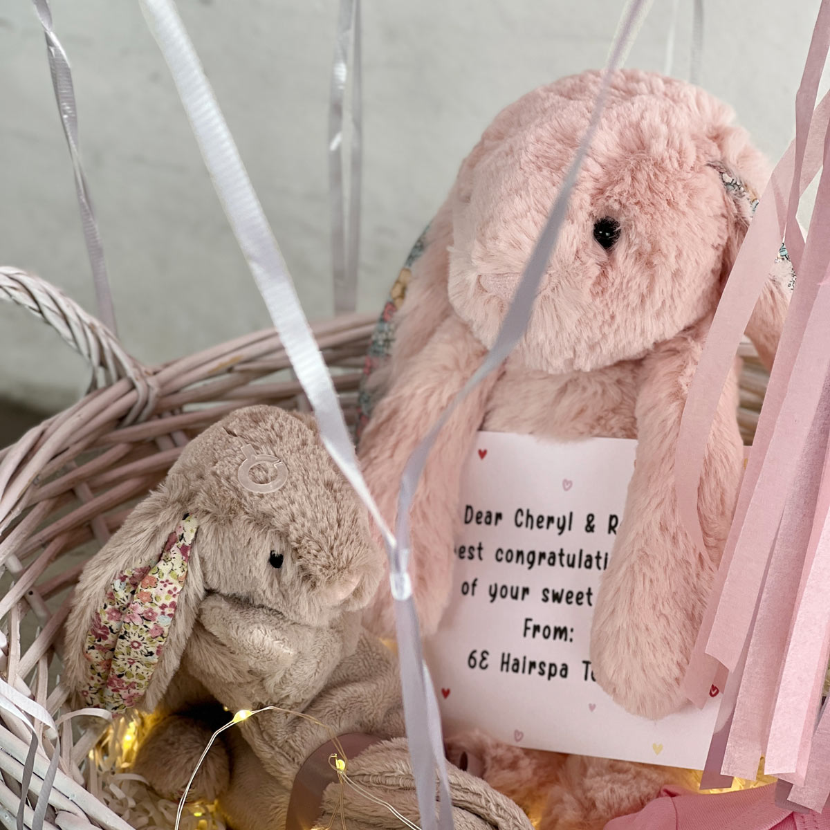 Personalised Name Helium Hot Air Balloon Gift Basket White