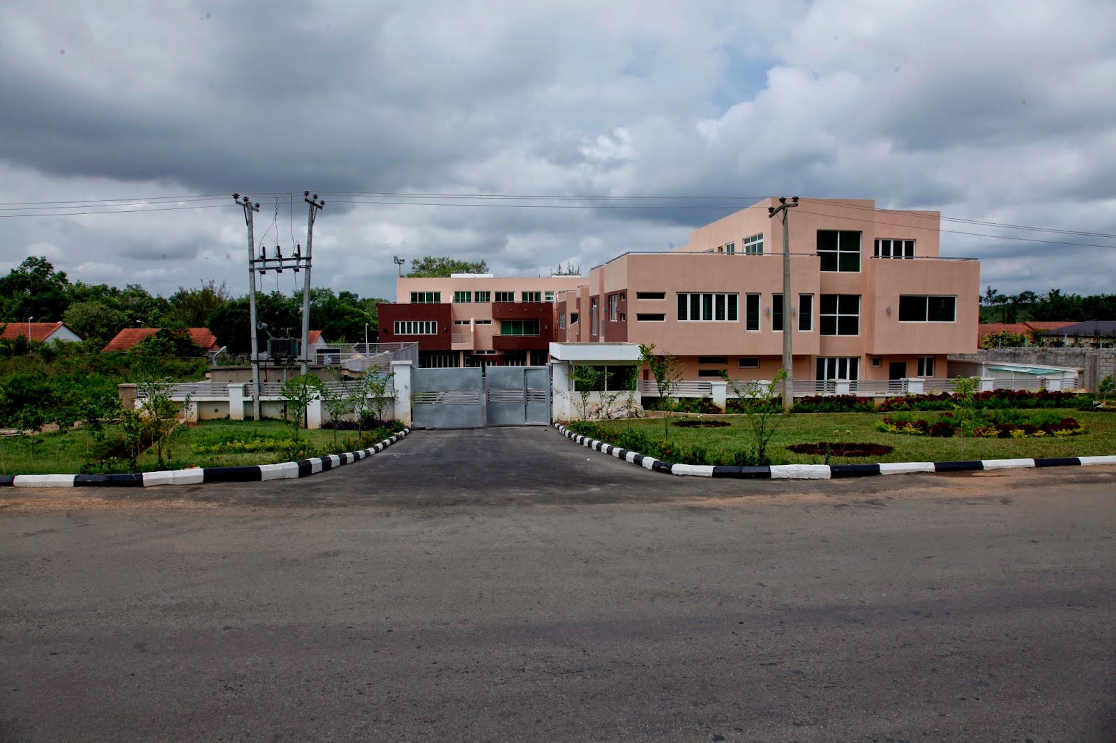 Bel Terraces, Life Camp, Abuja Mitcherutti Contractors