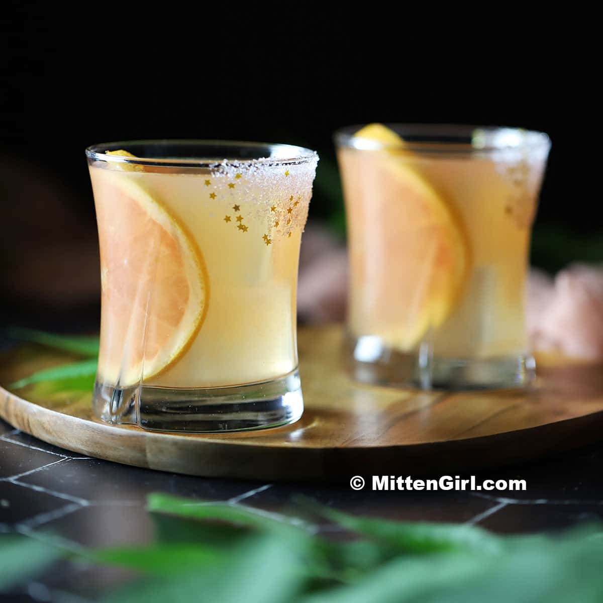 Refreshing Gin Grapefruit Cocktail with Elderflower Mitten Girl