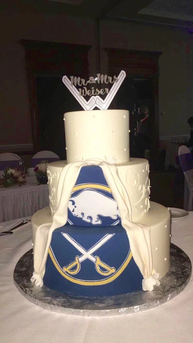 Is This the Best Buffalo, NYThemed Wedding Cake?