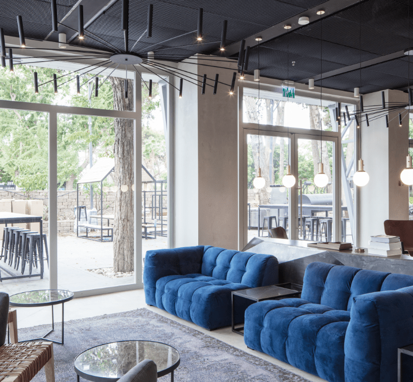 "Lounge Exclusive business lounge experience MIXER