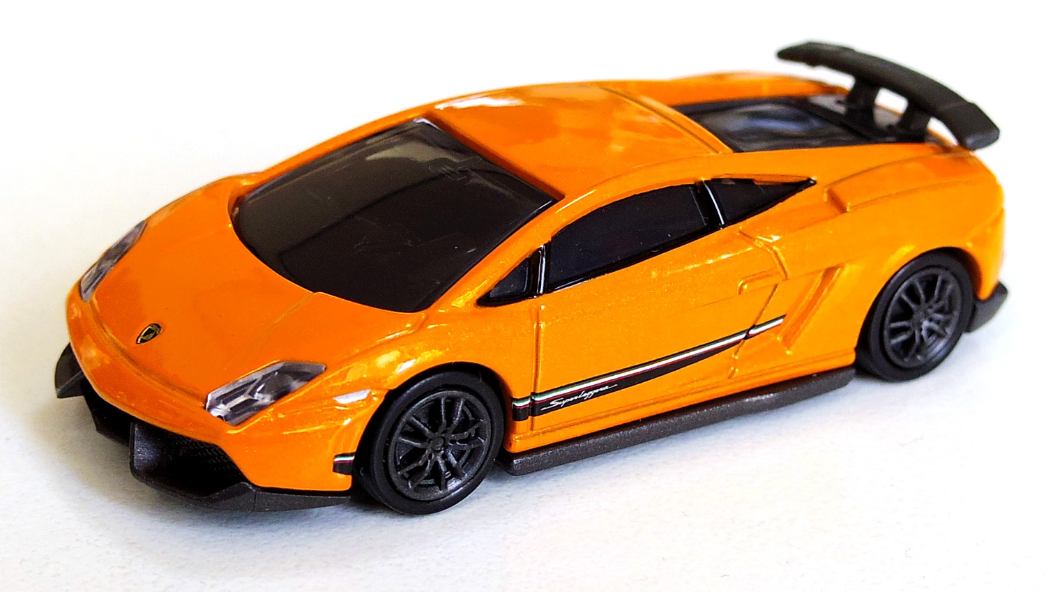 トミカプレミアム 33 ランボルギーニ ガヤルド スーパーレジェーラ (トミカプレミアム発売記念仕様) 無駄遣いの記録