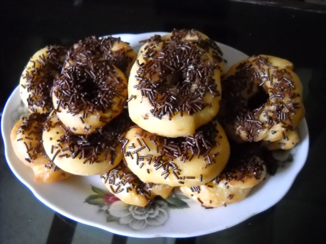 Gambar Mewarnai Donat GAMBAR MEWARNAI HD