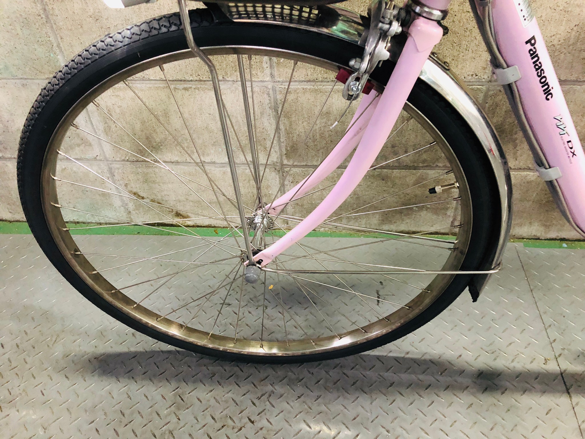 【SOLD OUT】電動自転車 パナソニック VIVI DX 26インチ 8.9Ah タイヤ前後新品 ピンク 国産・中古の激安電動アシスト