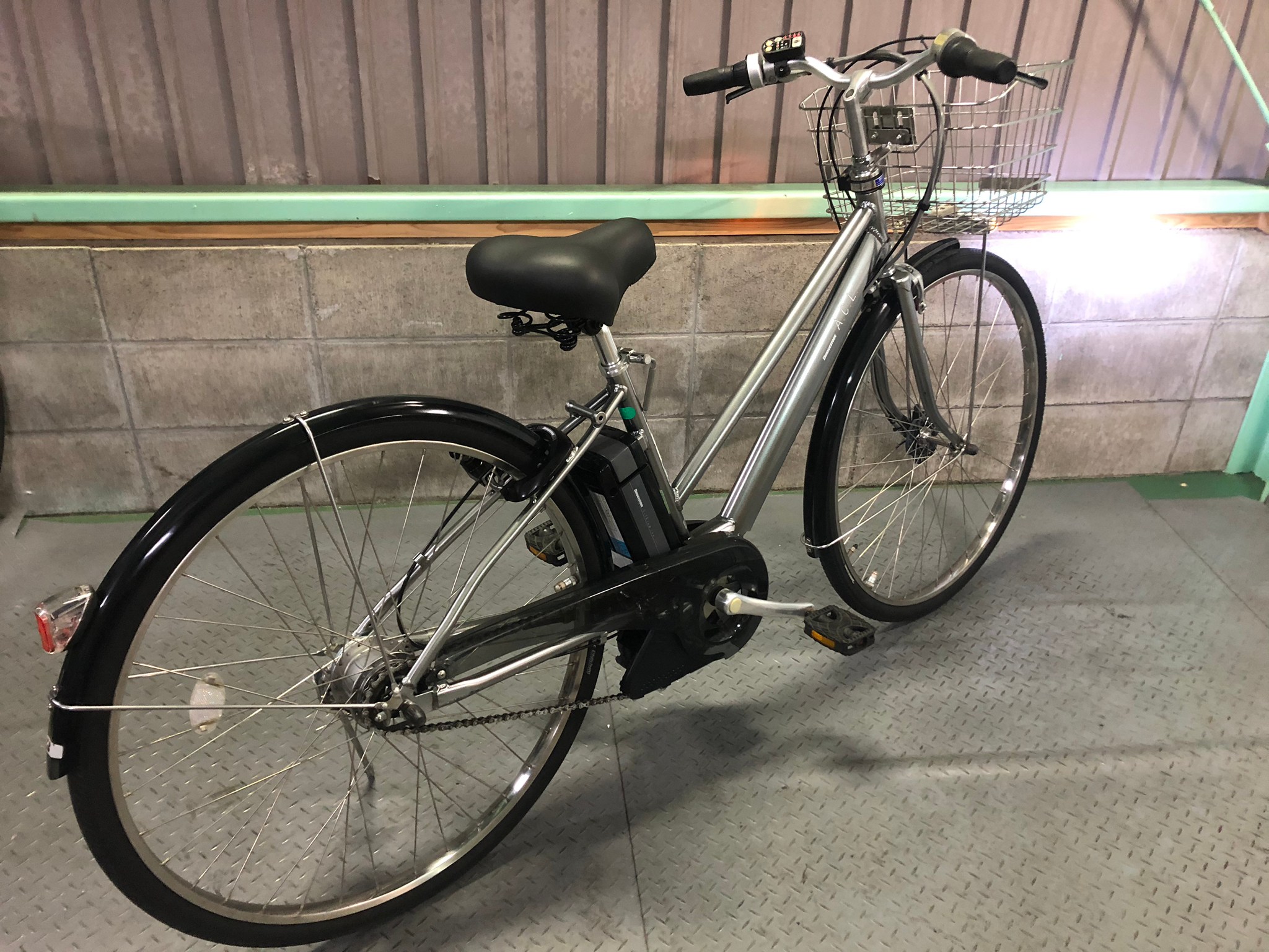 【SOLD OUT】電動自転車 ブリヂストン A.C.L. 27インチ 8Ah アルミシルバー 国産・中古の激安電動アシスト自転車を販売