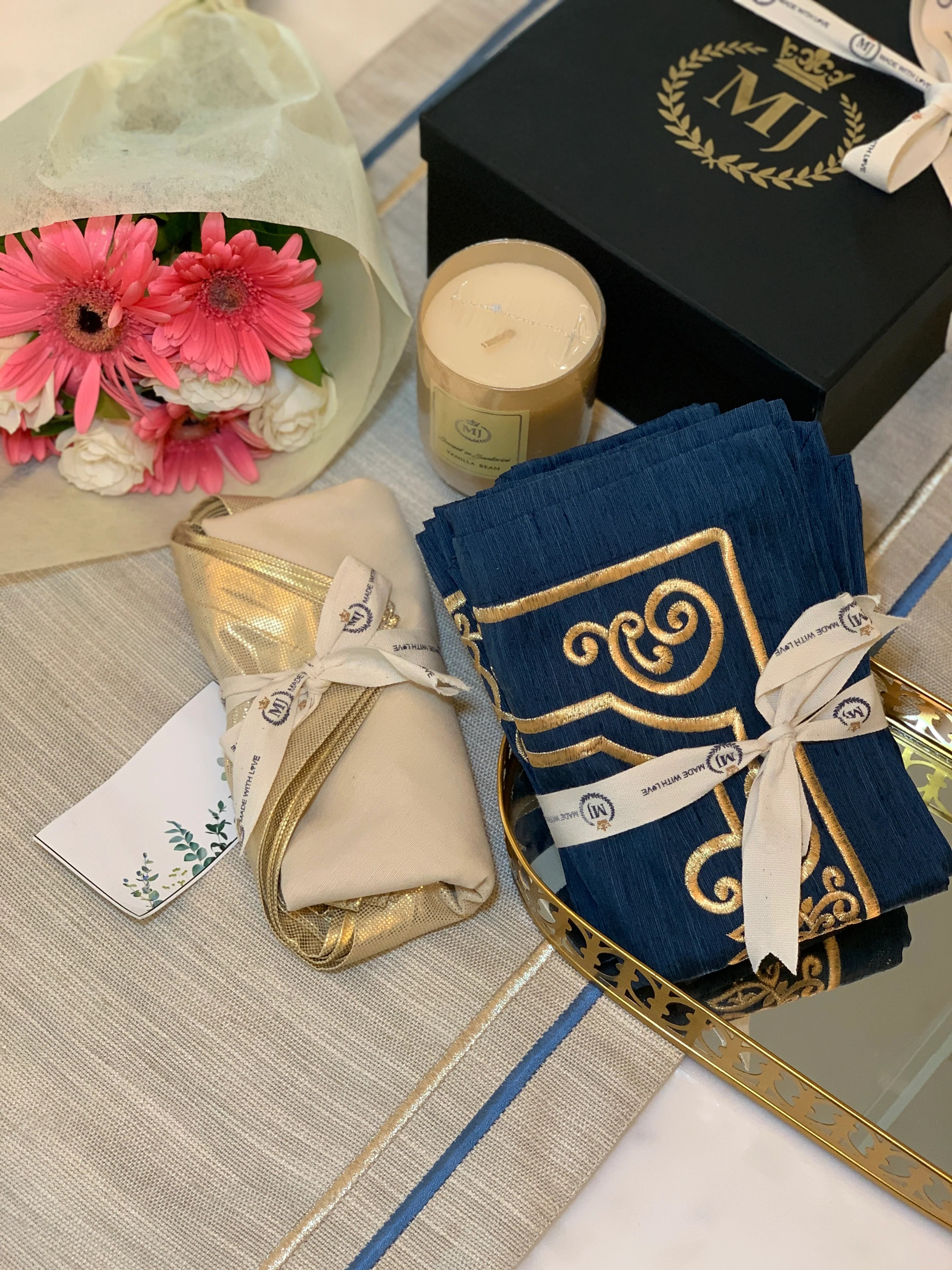 The Blue Lagoon Gift Box MJ Label